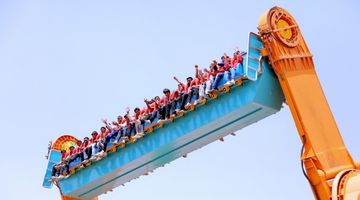 Top Spin Suspended- Wetnjoy Amusement Park